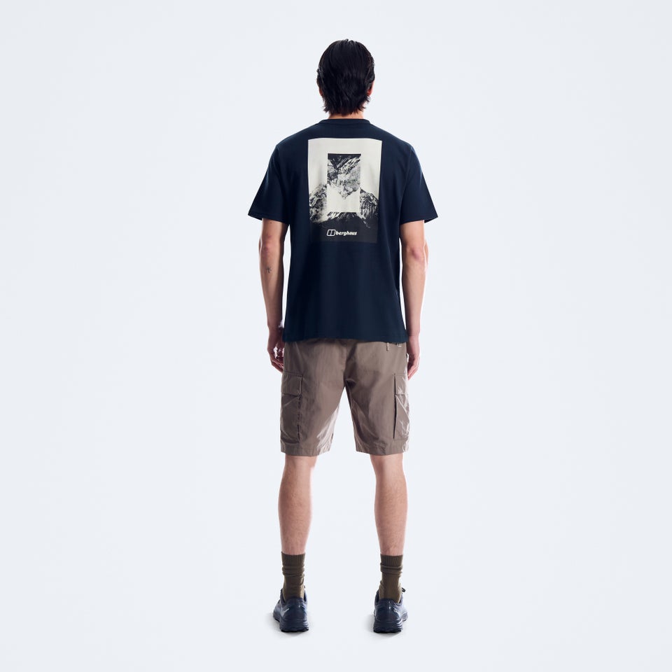 Men's Subsection Essential Tee - Black