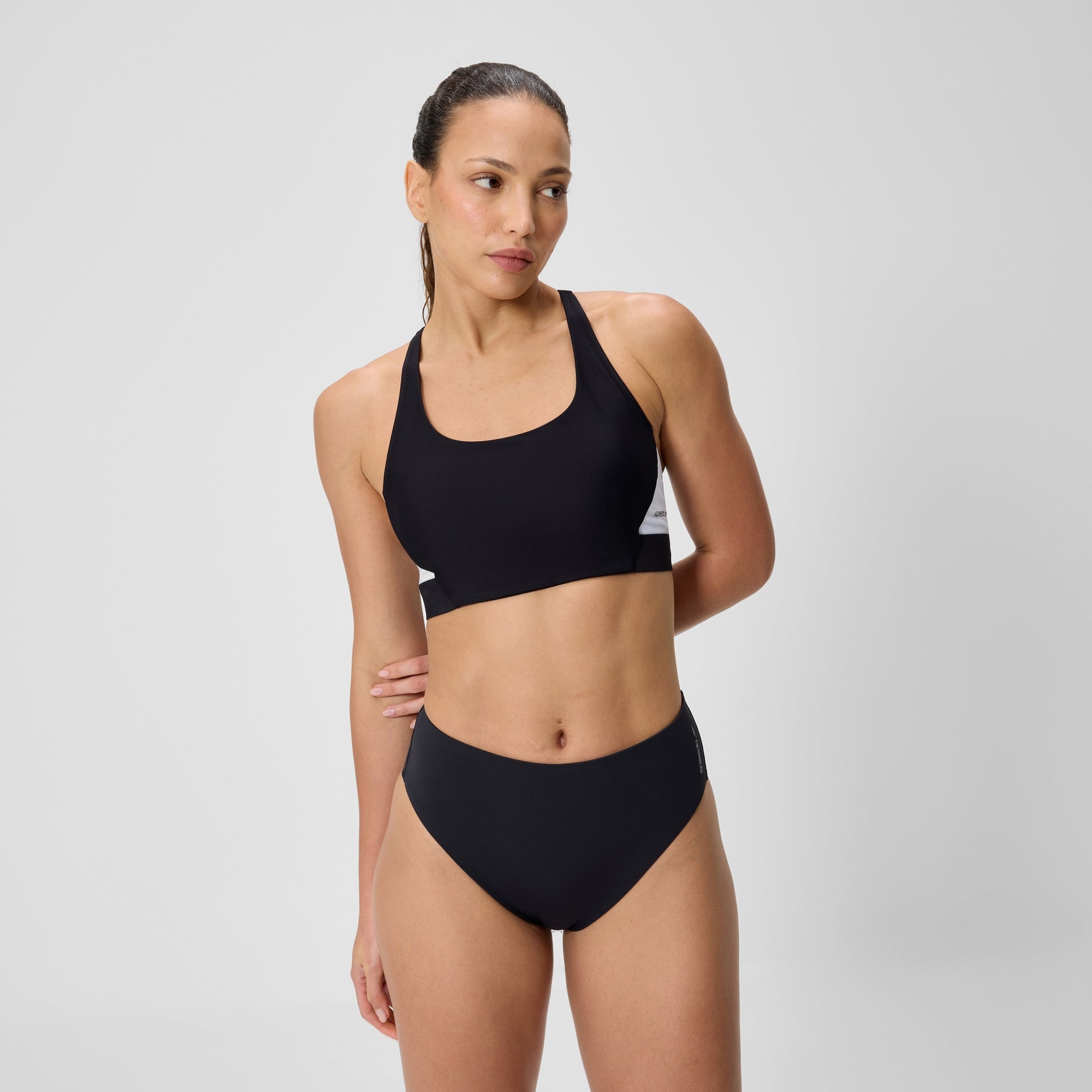 Women's Bound Highneck Crop Top Black | Speedo USA
