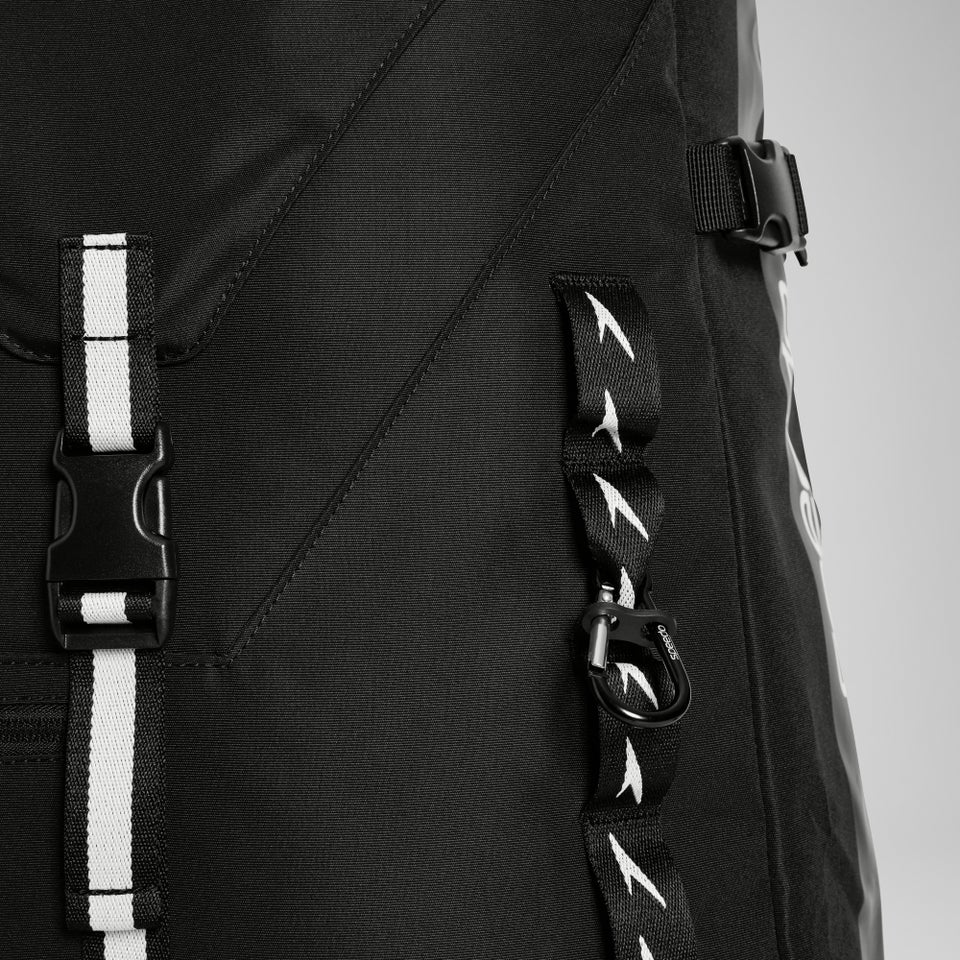 45L Pro Rucksack Black