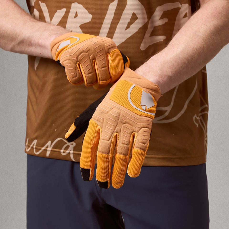 SingleTrack Gloves - Endura Orange