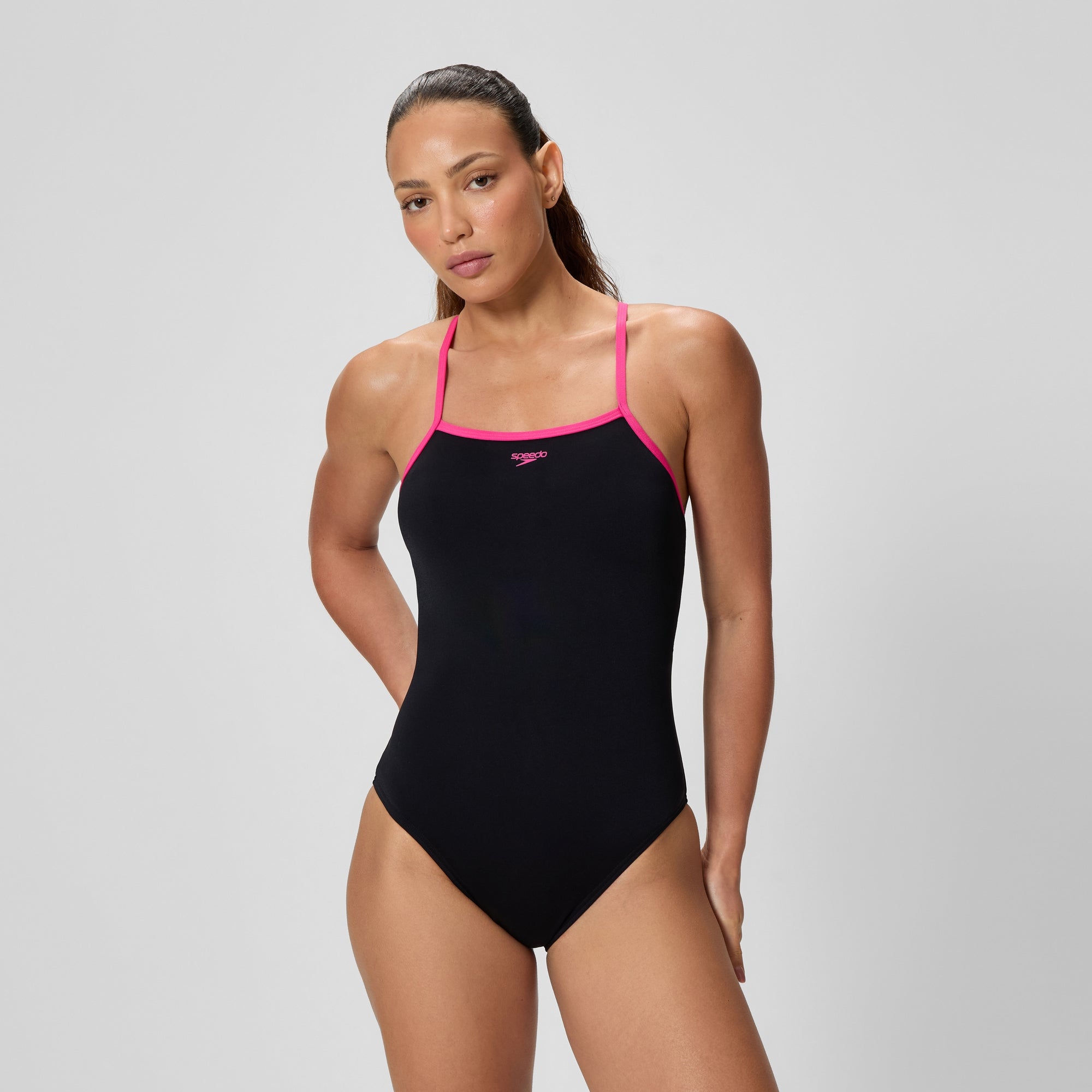 Women's Solid Closed Back Hydrobra One Piece Black/Pink | Speedo USA