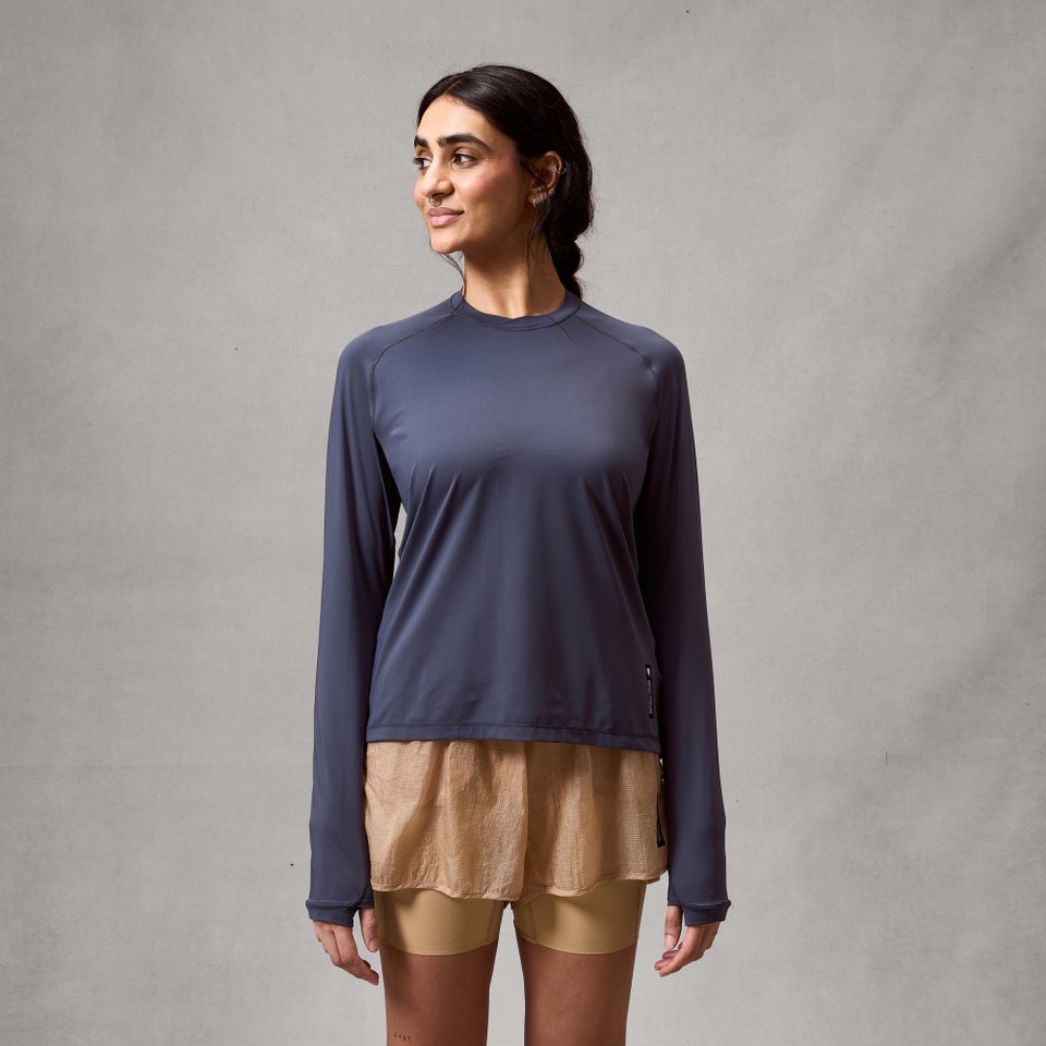 Damen AllTrack Rout L/A Tech T-Shirt - Carbon Grau