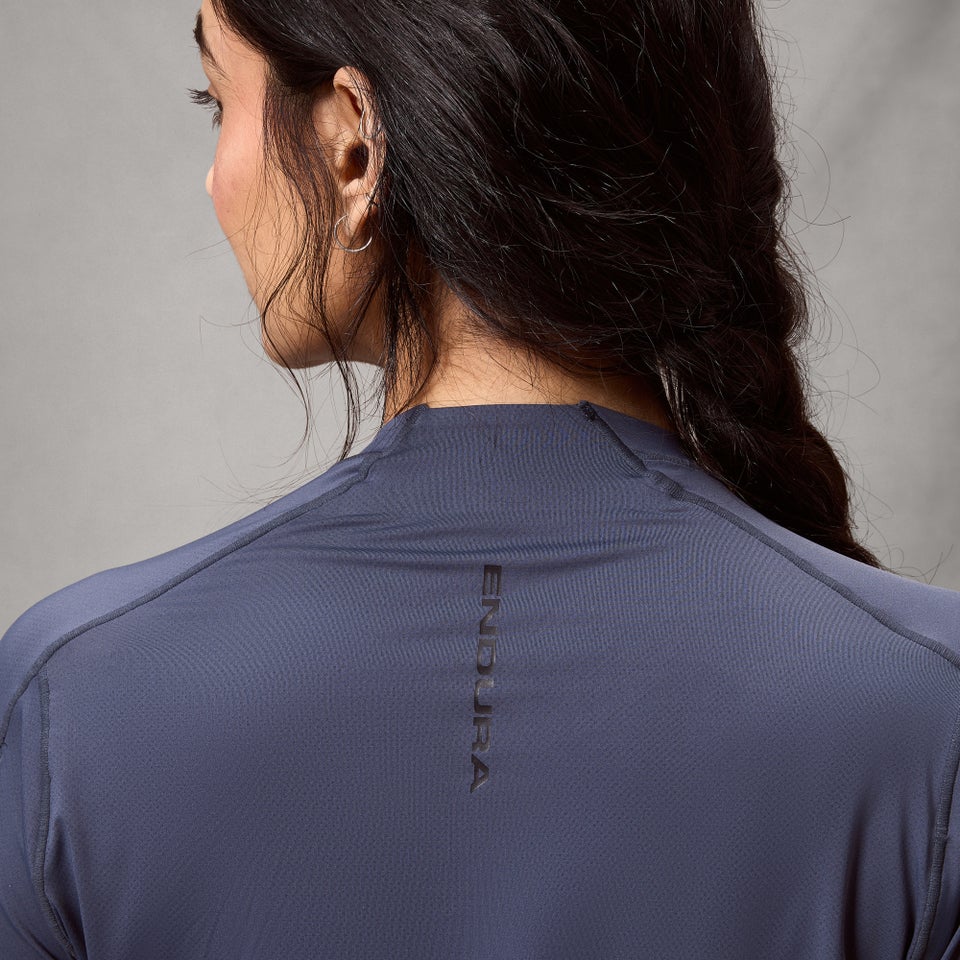 Damen AllTrack Rout L/A Tech T-Shirt - Carbon Grau