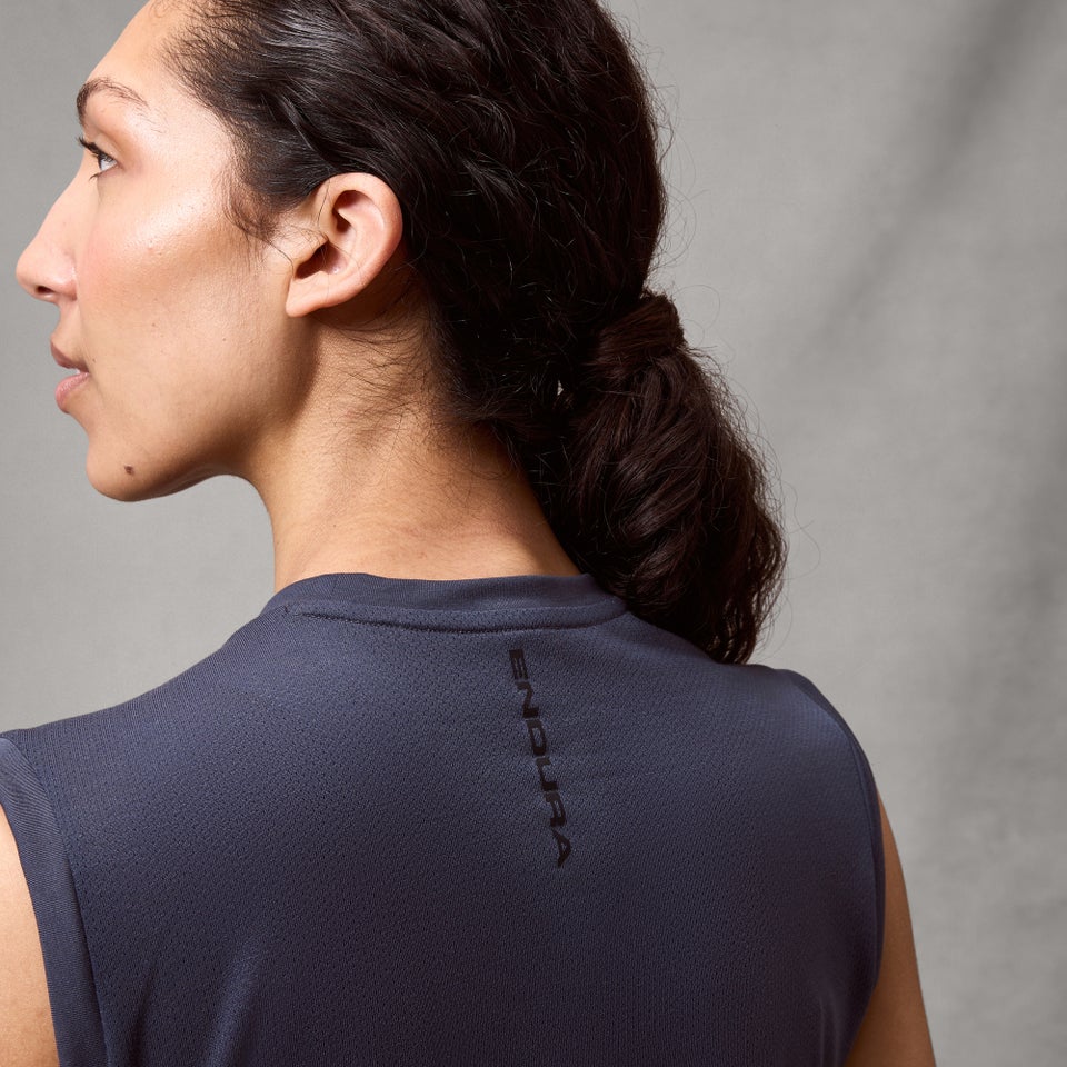 Damen Loop Tech Tank - Carbon Grau