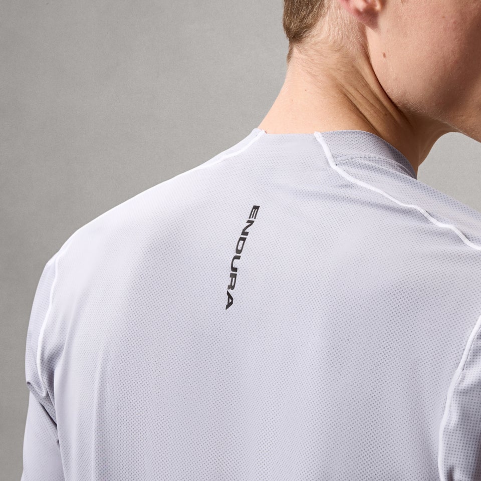 Herren AllTrack Rout K/A Tech T-Shirt - Aluminium