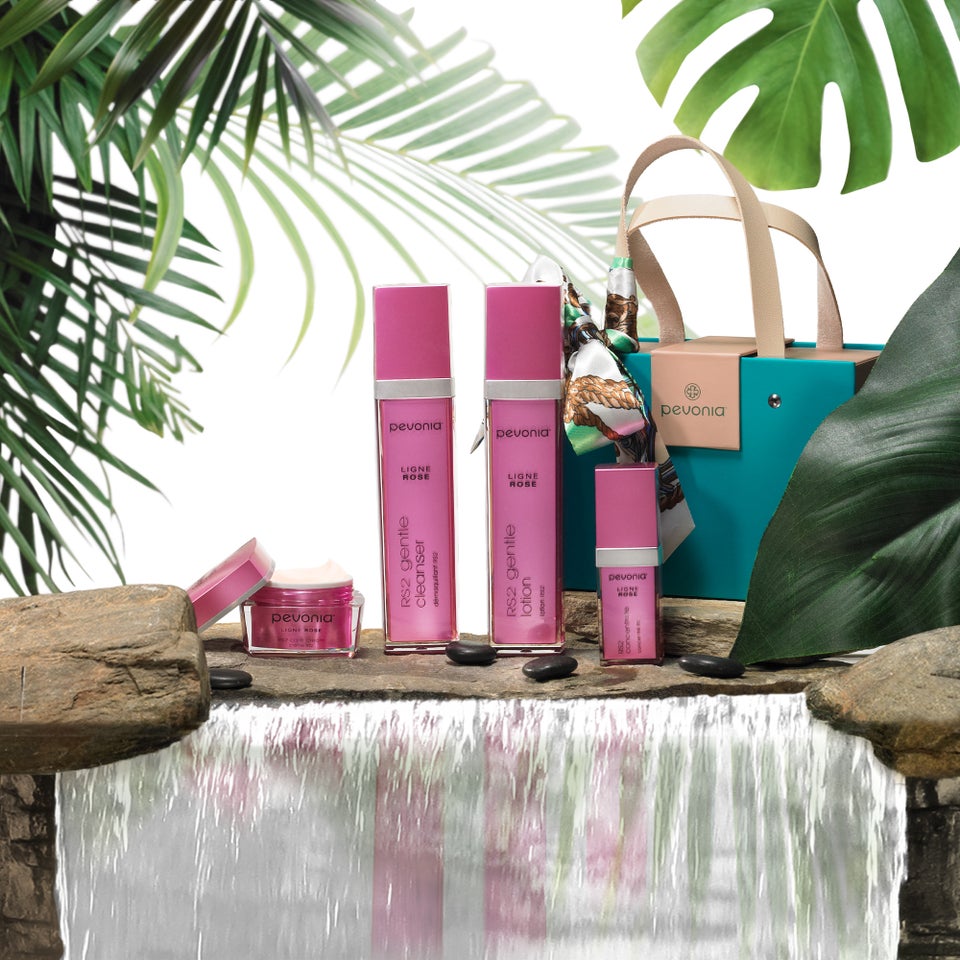 RS2 Rosacea Care Holiday Gift Set