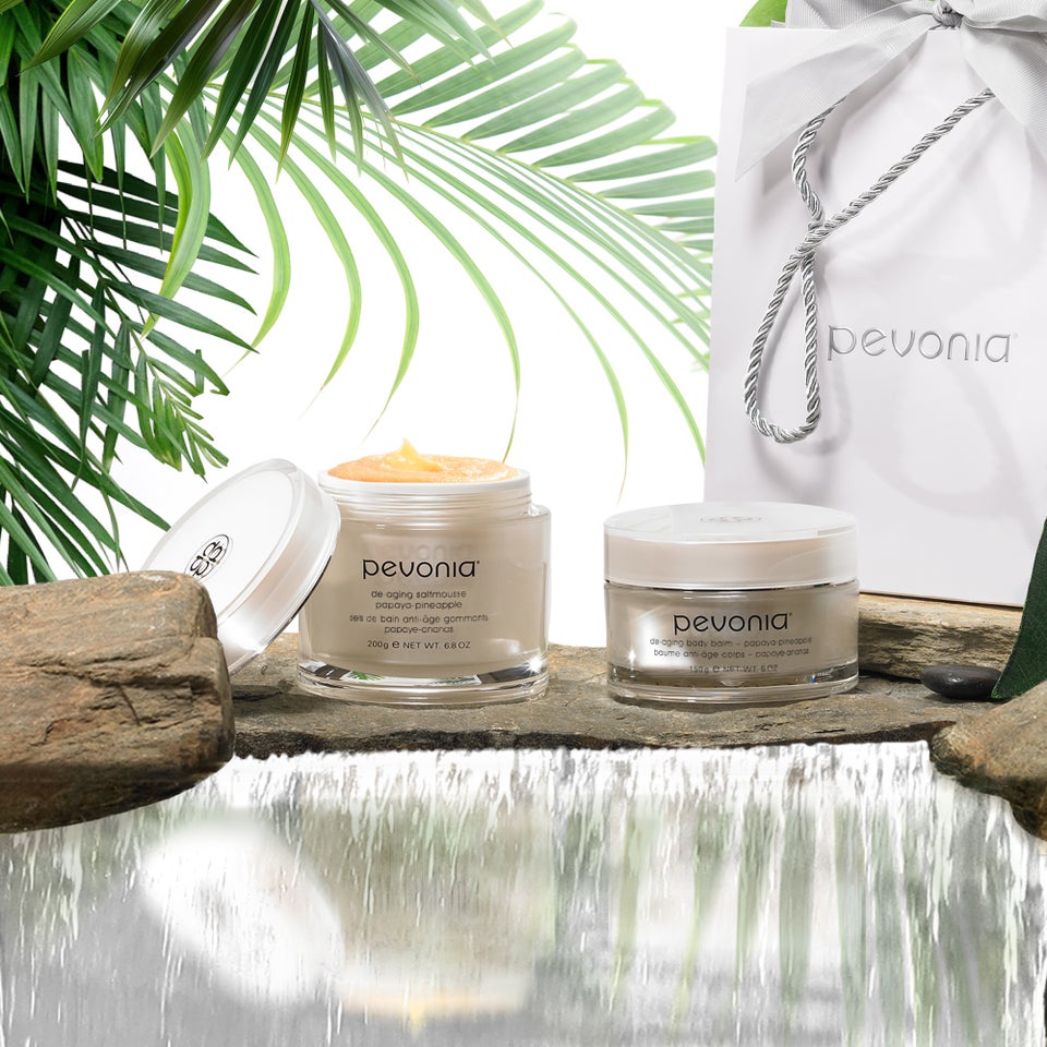 Tropical Escape De-Aging Holiday Body Care Gift Set