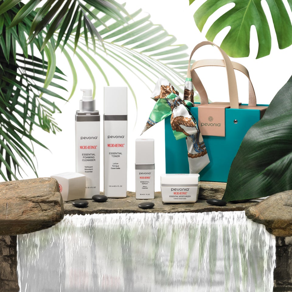 Micro-Retinol Essential Regimen Holiday Gift Set