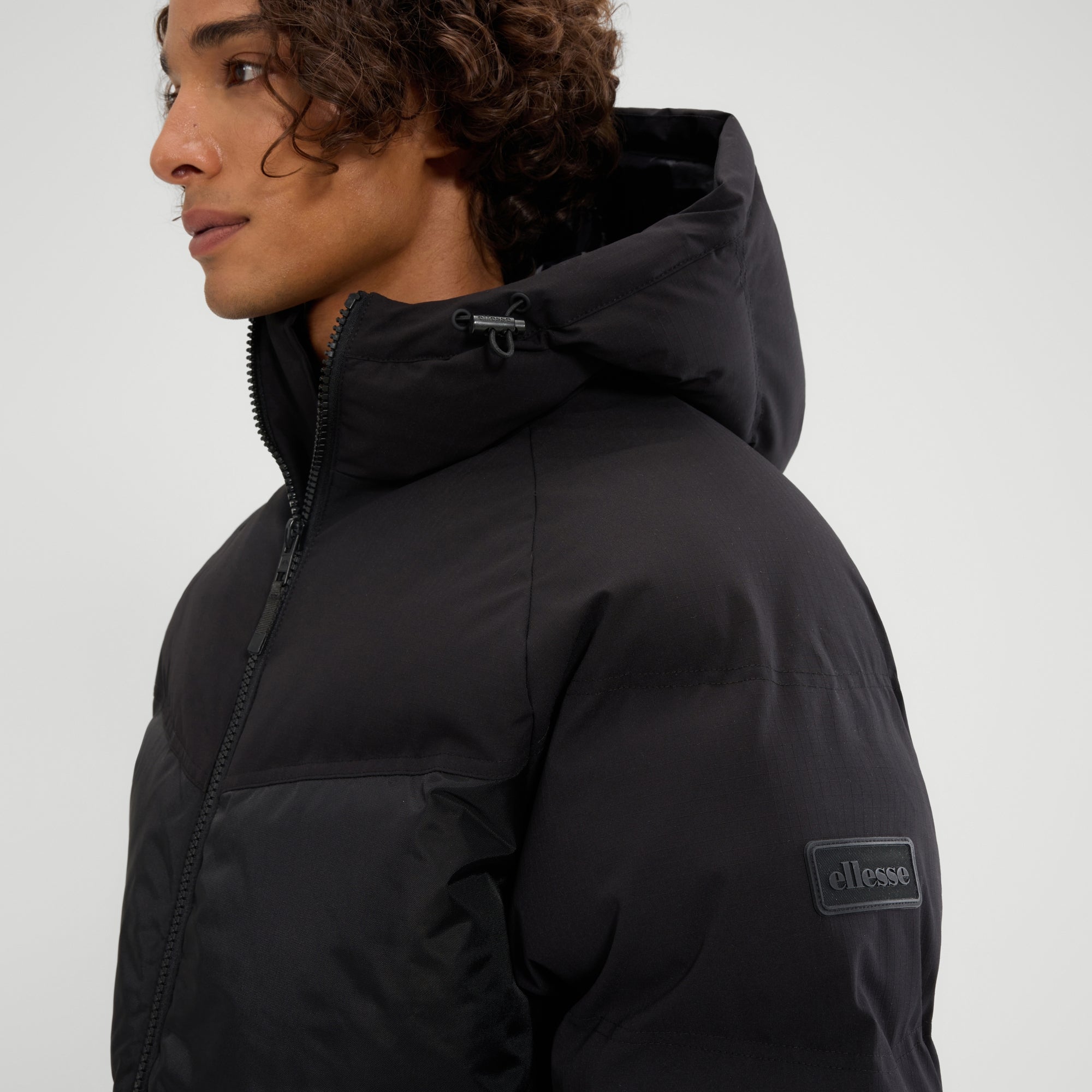 ellesse ブラック メンズ ハイネックウェア L Men's Raffaele Downproof Jacket Black | ellesse UK
