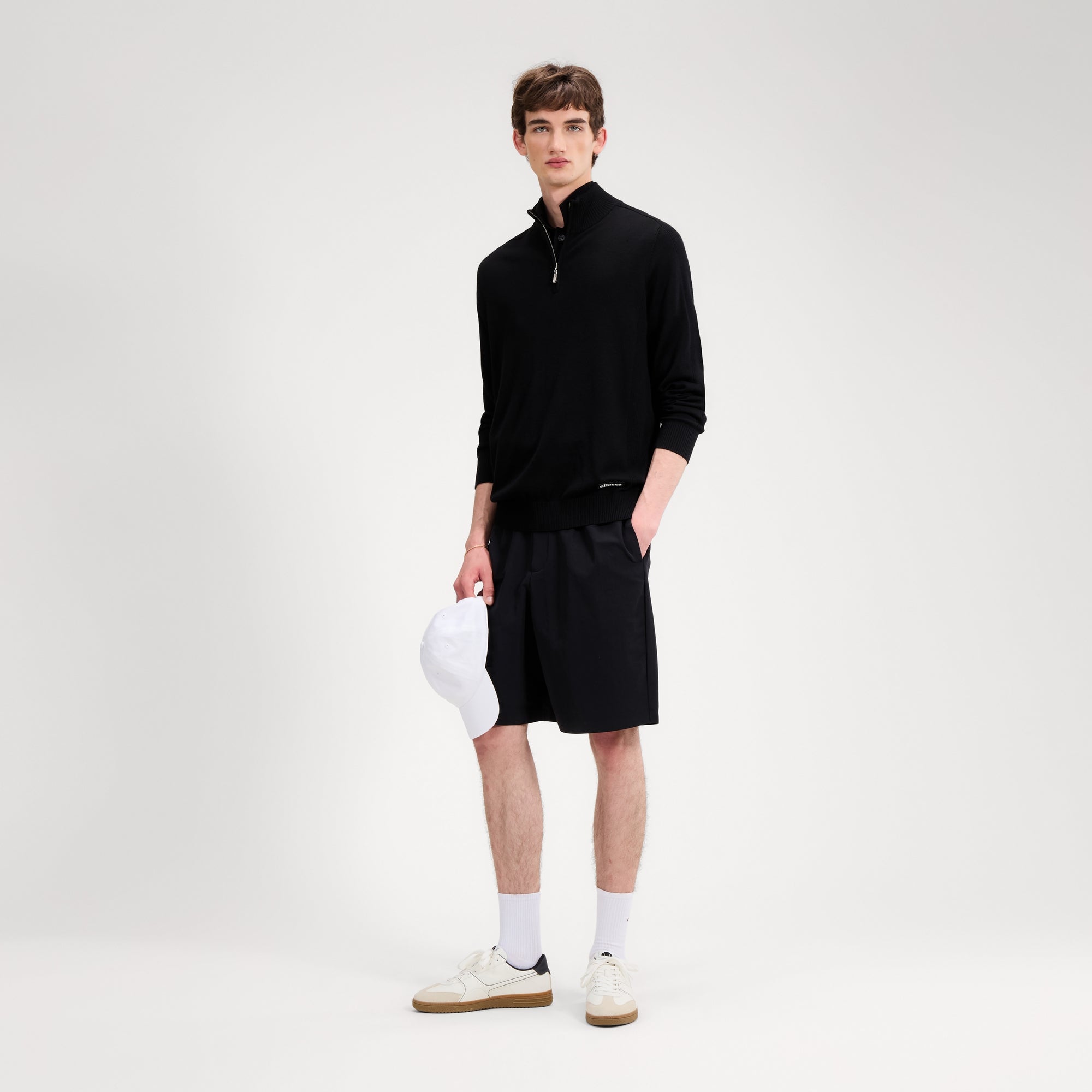 Men's Alvoni 1/4 Zip Top Black | ellesse UK