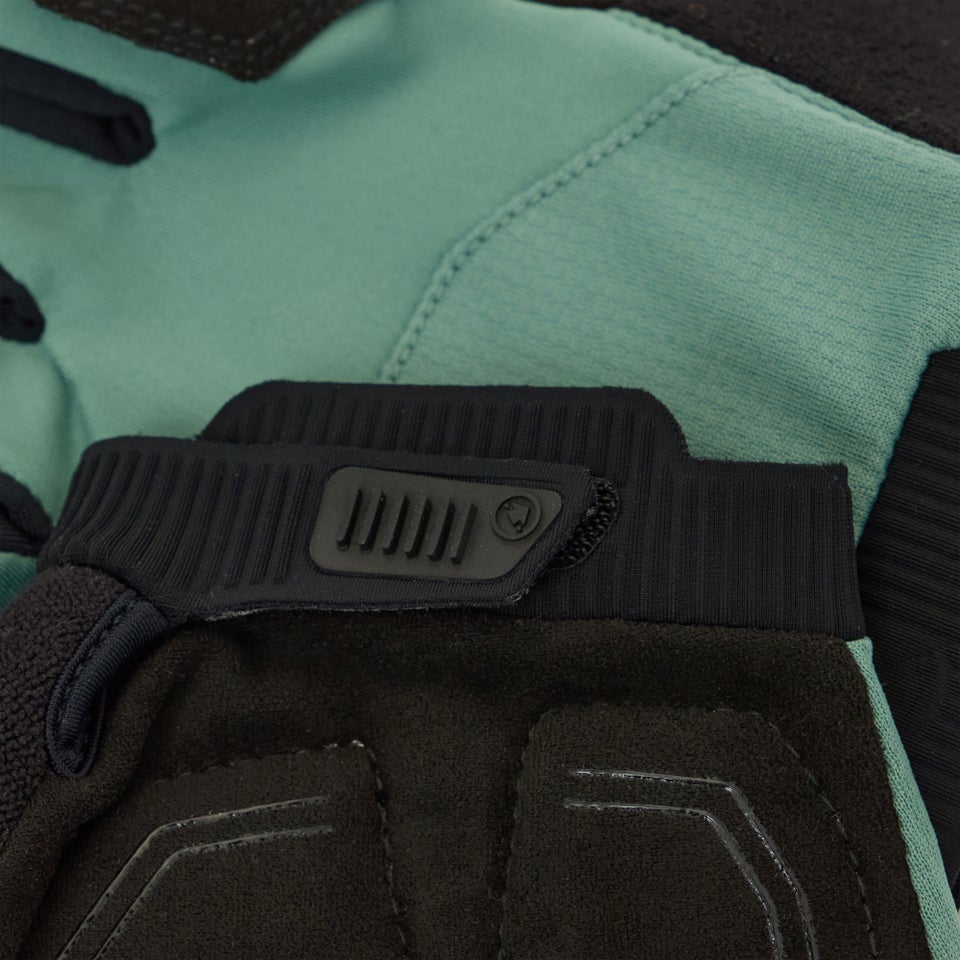 Loop Mitts - Sage Green