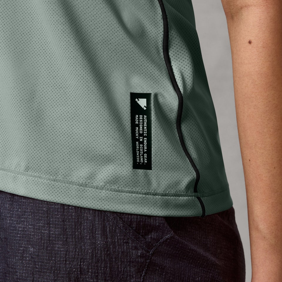 Damen AllTrack Rout K/A Tech T-Shirt - Salbei Grün