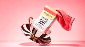 Day 21 Advent Reveal: Magnitone WipeOut! Makeup Removal Cloth