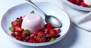 Skinny Strawberry Panna Cotta