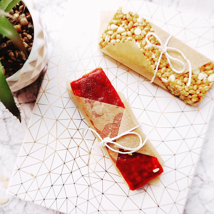 strawberry jam bar and lemon bar tied in string