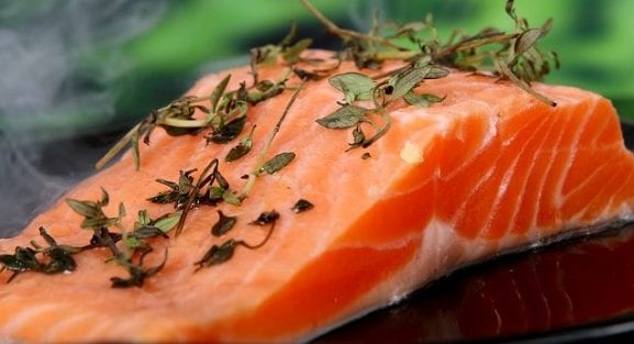 les poissons gras sont riches en vitamine D. Profitez en !