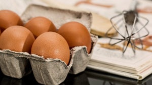 ¿Cuánta proteína tiene un huevo? Beneficios y propiedades