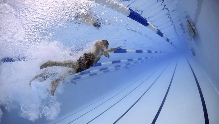 beneficios de la natación para adelgazar