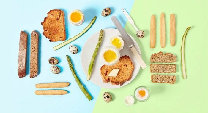 desayuno proteico de huevos pasados por agua