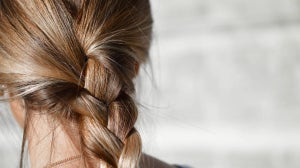 Integratori per capelli: i migliori per una chioma sana