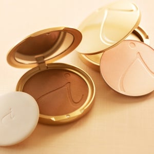 How To Apply Jane Iredale PurePressed Foundation