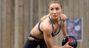 7 Exercises To Strengthen Core Muscles & Sculpt Toned Abs