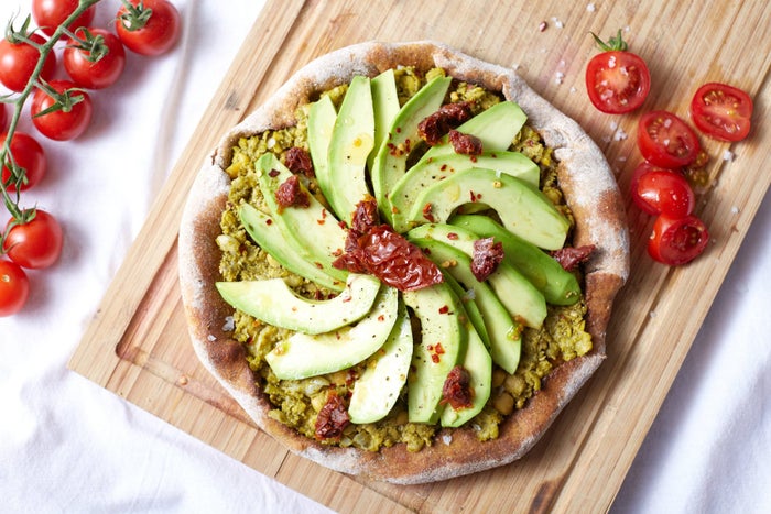 avocado pizza