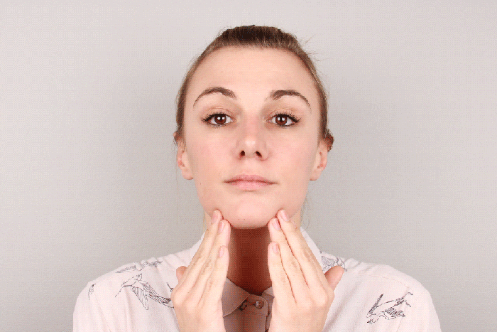 how-to-cleanse-your-face-chin