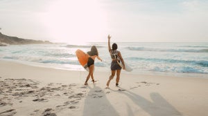 Abgeguckt: 5 Beauty-Tipps von Surfer Girls und Beach Babes