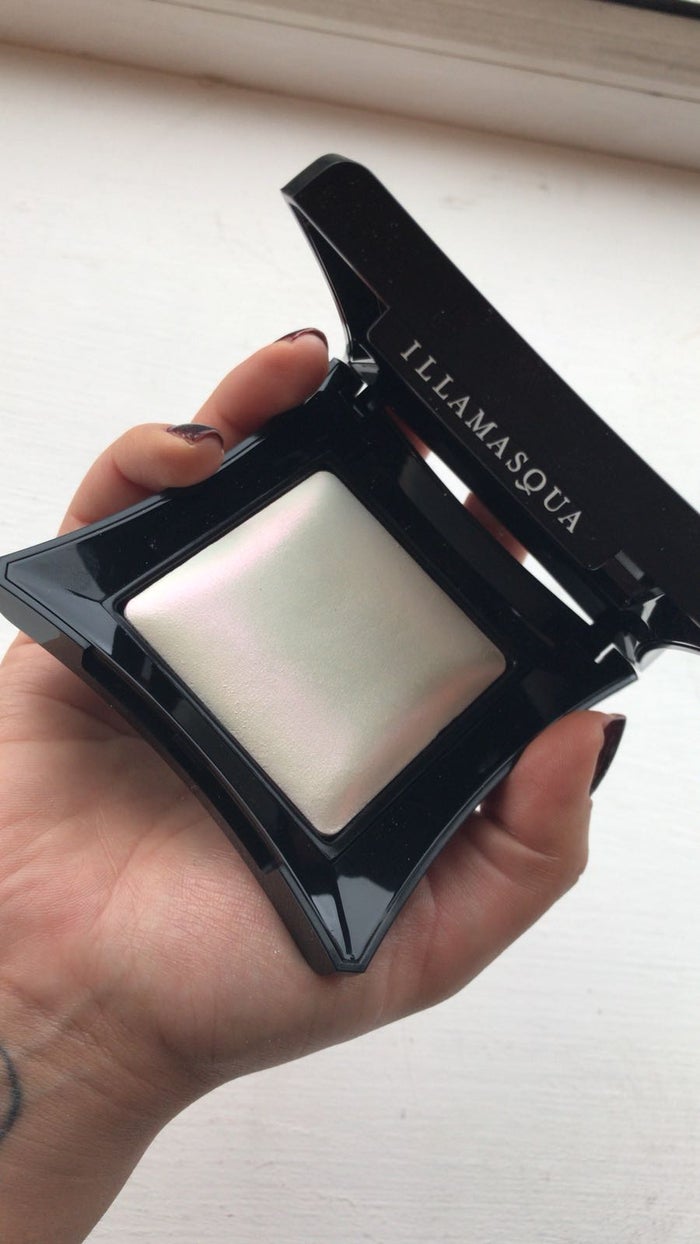 Illamasqua daze highlighter