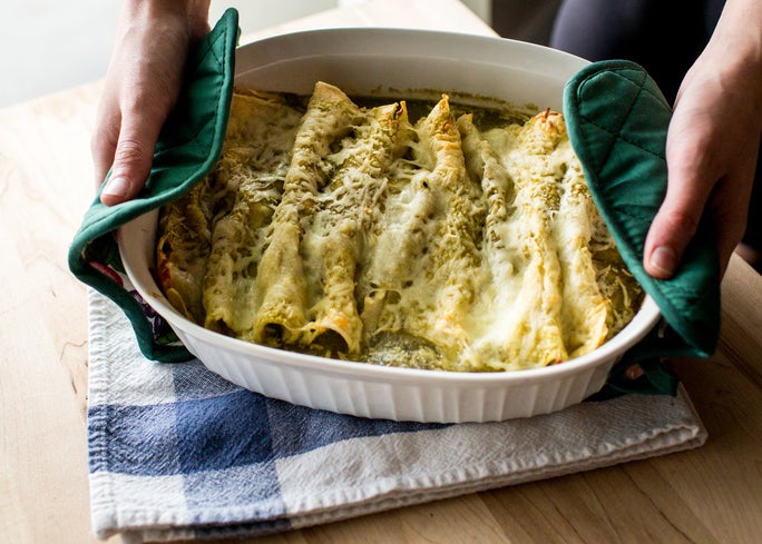 green chicken chile enchiladas