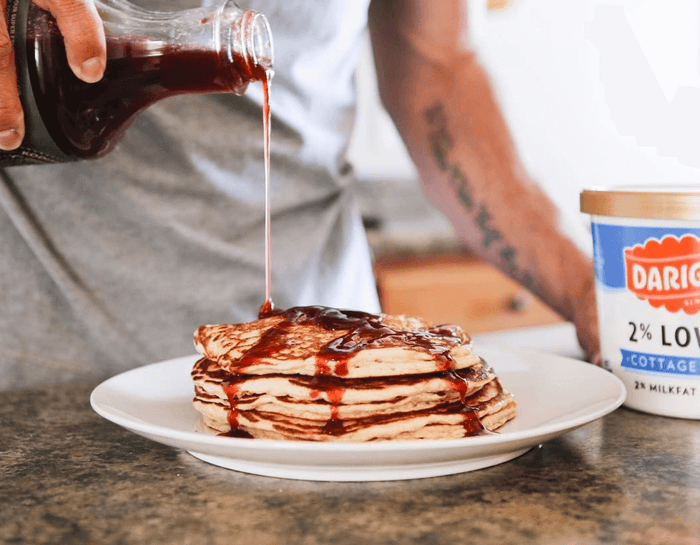 zac making pancakes (1)