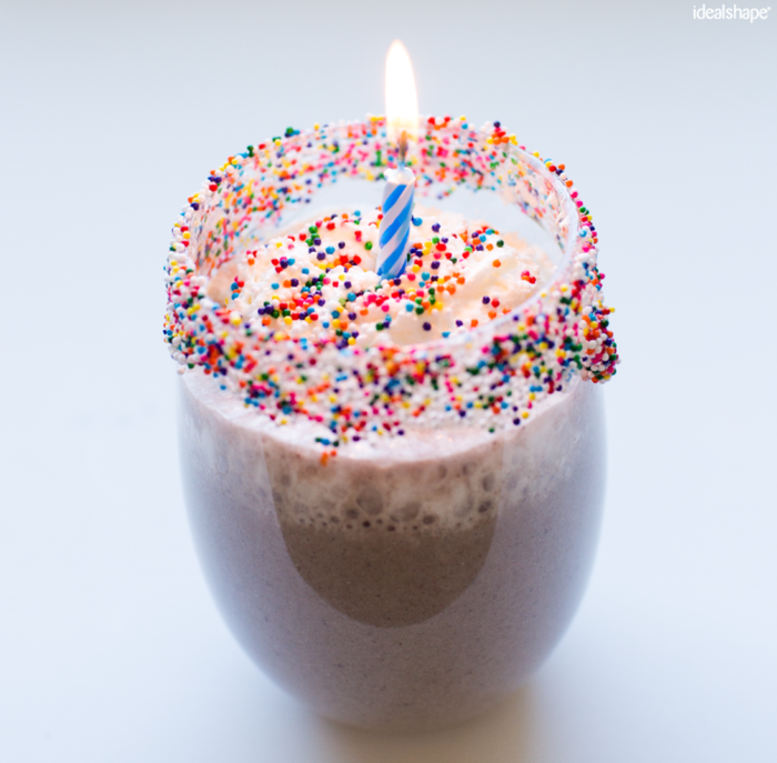 birthday cake shake smoothie