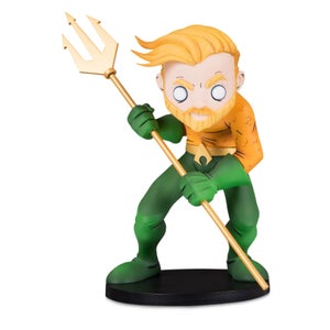 DC Collectibles DC Comics Aquaman by Chris Uminga Vinyl Figure