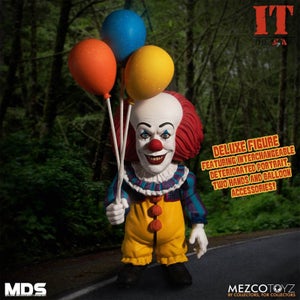 Mezco Stephen Kings IT 1990 MDS Deluxe-Actionfigur Pennywise, 15 cm