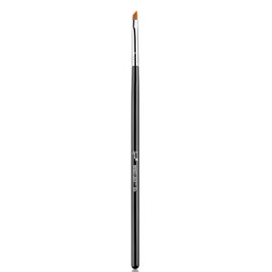 Sigma E06 Winged Liner™ Brush