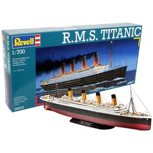 R.M.S. Titanic Model Kit (1:700 Scale)