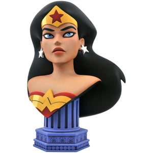 Diamond Select DC Animated Universe Legends In 3D 1/2 Scale Bust - Wonder Woman