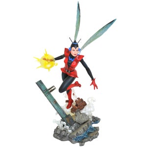 Diamond Select Marvel Gallery PVC Figure - Comic Wasp