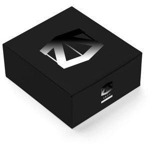 Zavvi Anniversary Deluxe Edition ZBOX - 20 Items