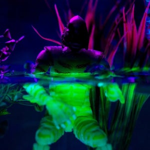 Jada Toys Universal Monsters 6" Action Figure - The Creature (Glow-In-The-Dark Version)