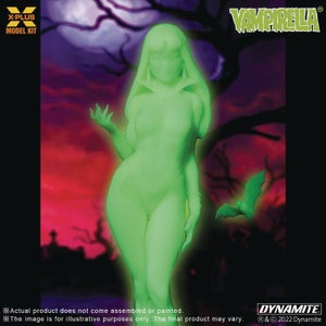 X-Plus Vampirella 1/8 Scale Plastic Model Kit - Vampirella (Glow-In-The-Dark Version)