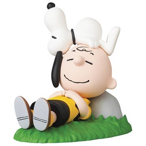 Medicom Peanuts UDF - Napping Charlie Brown & Snoopy