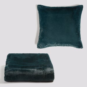 ïn home Recyceltes Polyester Kunstfell Bündel (Wert 107€) - Blau