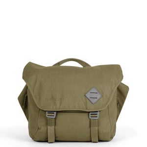 Nick The Messenger Bag 13L in Moss