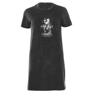 Stranger Things Zwart & Wit Karakter Samenstelling Vrouwen T-shirt Jurk - Zwart Acid Wash