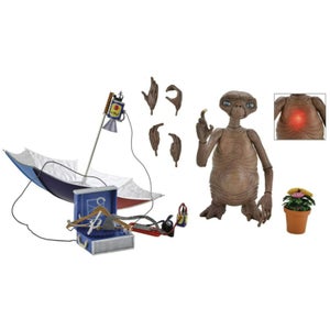 NECA E.T. The Extra-Terrestrial 40th Anniversary Deluxe Ultimate E.T. with LED Chest 7 Inch Scale Action Figure