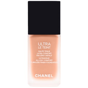 Chanel Ultra Le Teint Flawless Finish Foundation No 40 Beige 30ml
