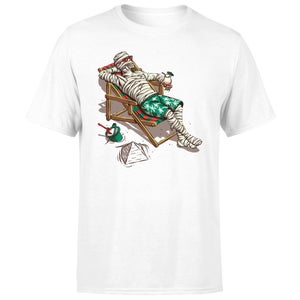 Threadless x IWOOT Mummy On Vacation Men's T-Shirt - White