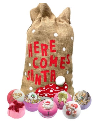 Bomb Cosmetics Here Comes Santa Bath Bomb Sack Set